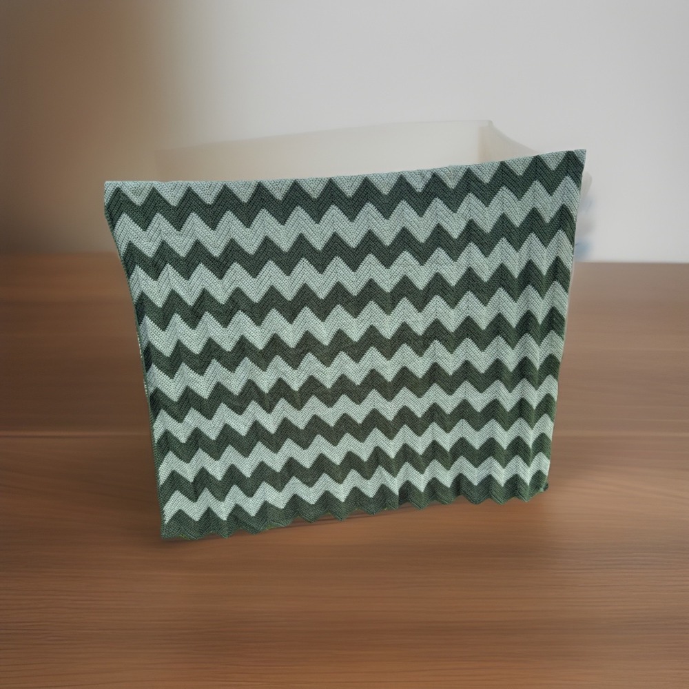 Vintage Chevron Crochet Ripple Afghan Blanket Throw Green 50 X 76" Granny